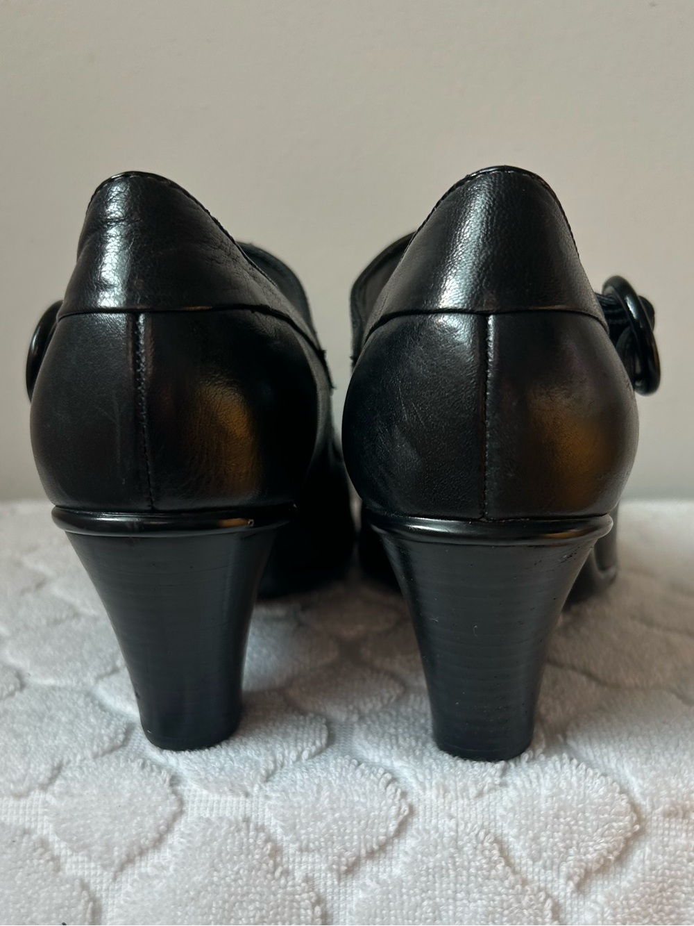 Clarks Emily 2 Mabel Black Leather Mary Jane Pumps. Size 8. - Picture 6 of 12